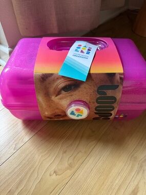 LOOPS CABOODLE WITH PRODUCTS INSIDE